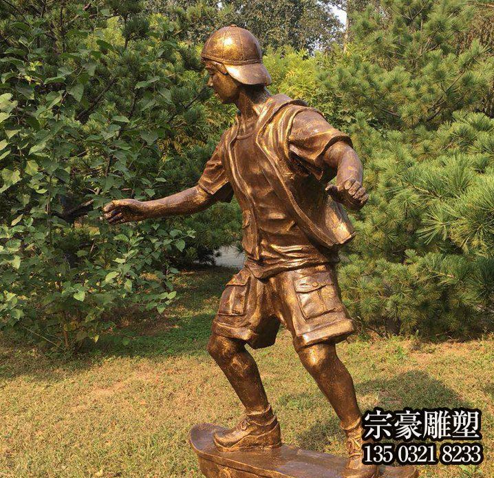 玻璃鋼仿銅輪滑少年雕塑 玻璃鋼仿銅輪滑少年雕塑